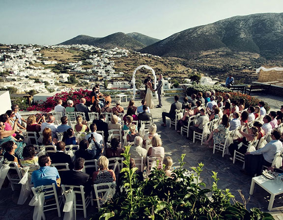 Cérémonie de mariage à l'hôtel Petali Village à Sifnos